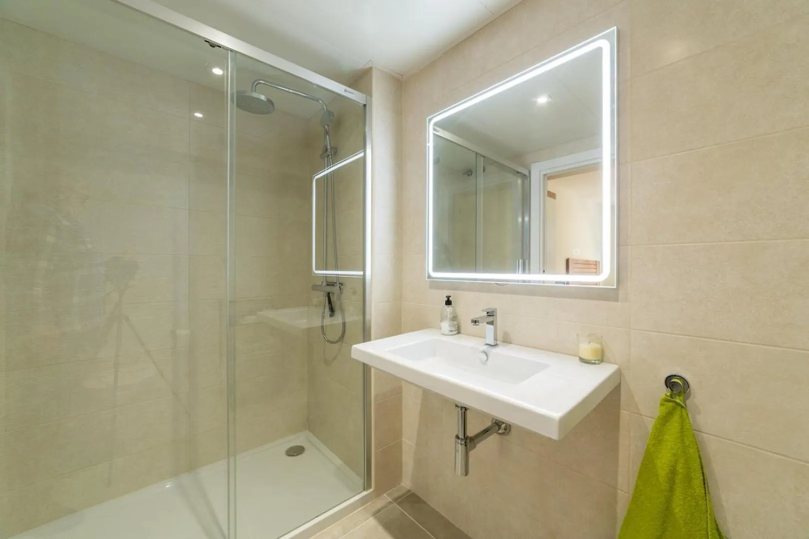 Calafell Seaside Escape Apartment